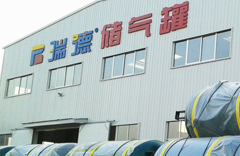 儲(chǔ)氣罐水罐,石油化工儲(chǔ)罐,空氣炮,油水分離器,換熱容器,非標(biāo)設(shè)備,